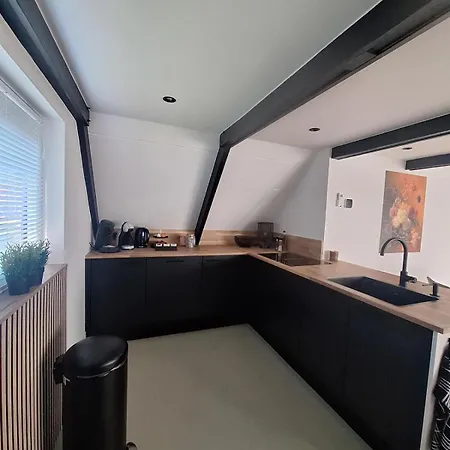 Heuvellodge Robin Alpha 76 بيت للعطل *