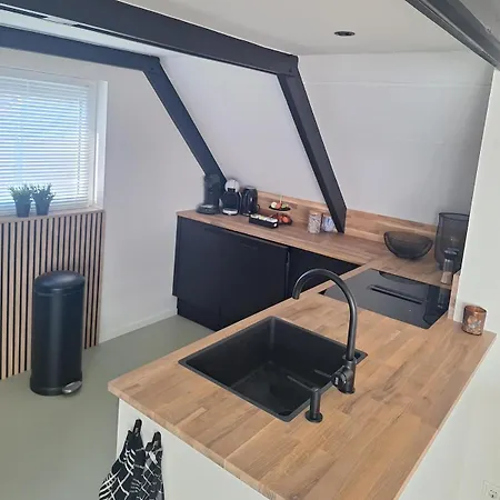 Luxe Heuvellodge Robin 76 - Fietsenberging - Airco - Opgemaakte Bedden - All In Prijs