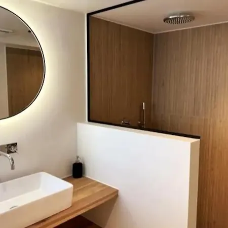 Heuvellodge Robin Alpha 76 سيمبيلفيلد