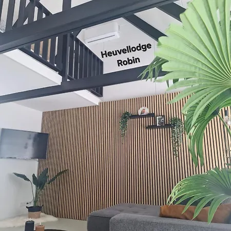 Heuvellodge Robin Alpha 76 بيت للعطل *