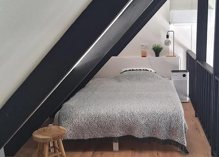 Heuvellodge Robin Alpha 76 Holiday home *