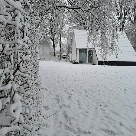 Heuvellodge Robin Alpha 76 *